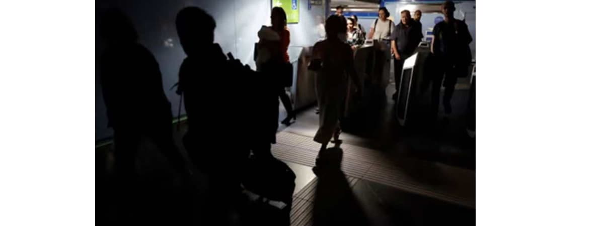 විදුලිය බිඳවැටීම හේතුවෙන් ස්පාඤ්ඤයට සහ පෘතුගාලයට හදිසි තත්ත්වයක්