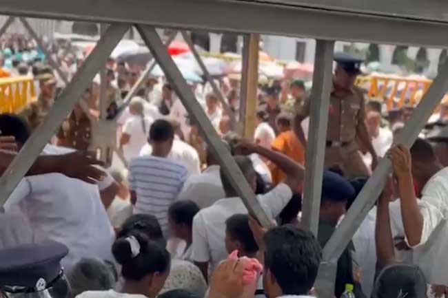 සිරි දළදා වන්දනාව ගැන රටටම විශේෂ දැනුම්දීමක්