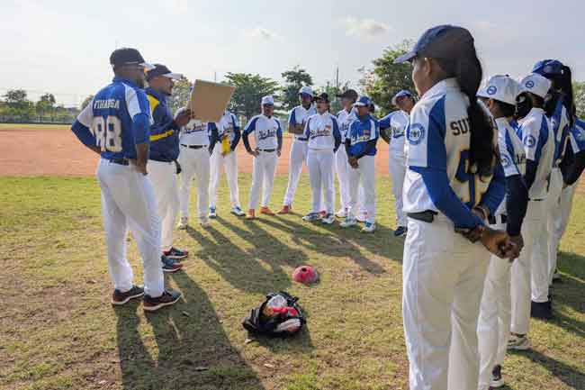 ශ්‍රී ලංකාවට ඓතිහාසික ජයක්