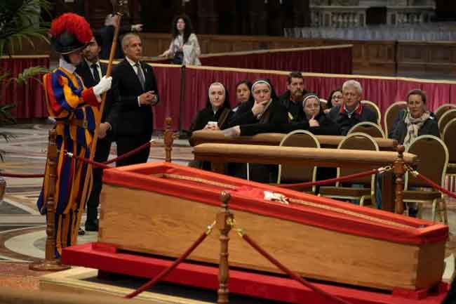 පාප් වහන්සේගේ දේහය පිළිබඳ අවසන් කටයුතු අද