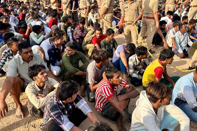 බංග්ලාදේශ ජාතිකයන් දහසක් ඉන්දියාවේදී අත්අඩංගුවට