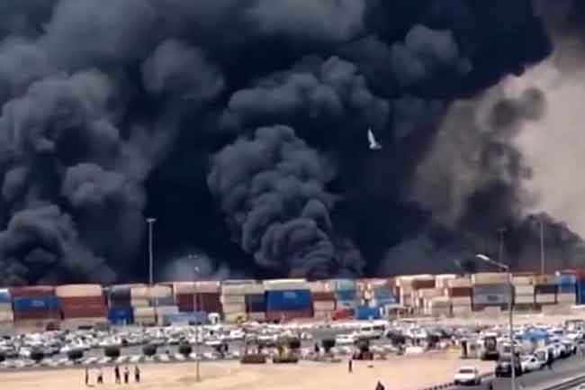 දකුණු ඉරානයේ වරායක පිපිරීමක්