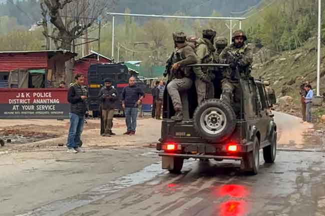 දකුණු කාශ්මීරයේ වෙඩි තැබීමේ සිද්ධියට පුද්ගලයින් 19 දෙනෙකු අත්අඩංගුවට