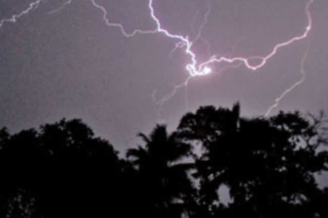 ප්‍රබල අකුණු පිළිබඳව අවවාදාත්මක නිවේදනයක්