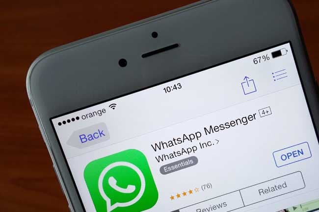 iPhone මාදිලි කිහිපයකට WhatsApp නැතිවෙයි
