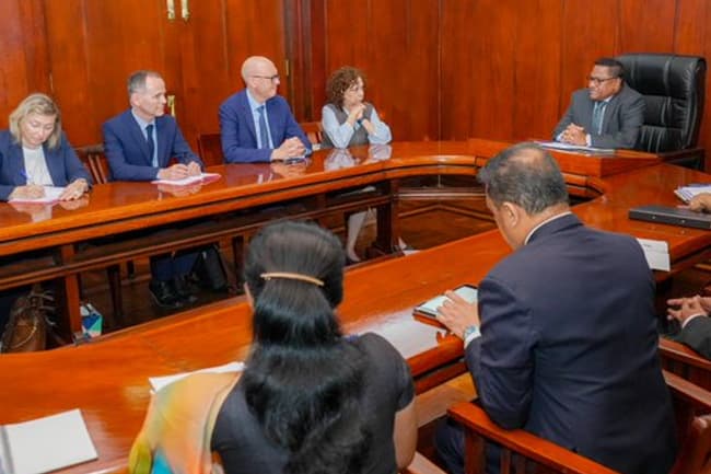 යුරෝපා සංගමයේ නියෝජිත කණ්ඩායමෙන් නව රජයට සුබපැතුම්