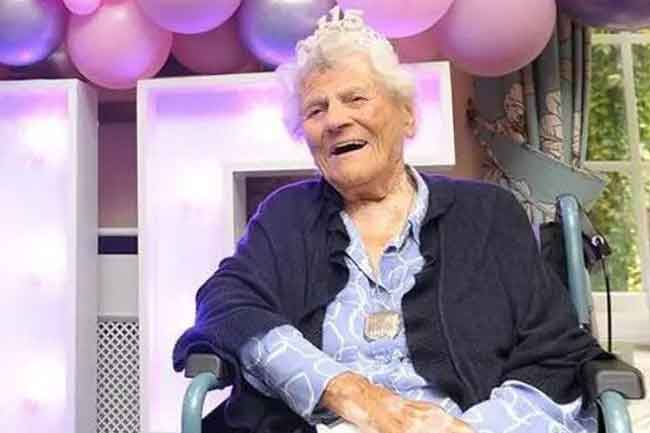 ලොව වයස්ගතම පුද්ගලයා බ්‍රිතාන්‍යයෙන්